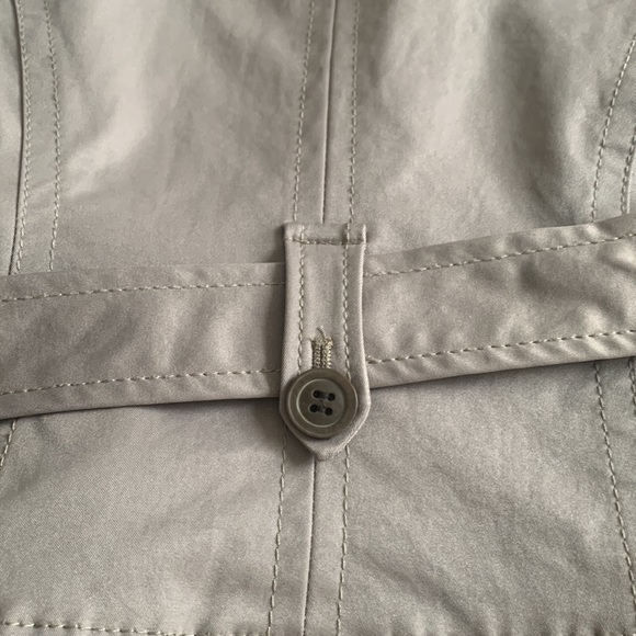 Idra ruffle trench coat - Picture 13 of 15